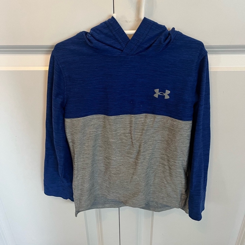 Under Armour Hoodie shirt